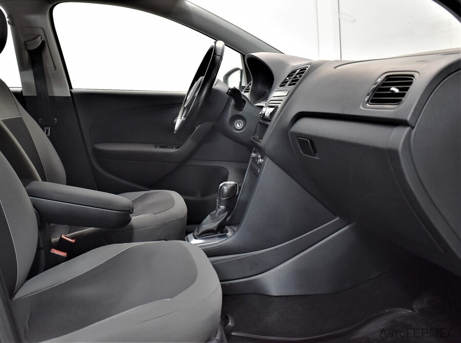 Фото Volkswagen Polo V с пробегом | №10