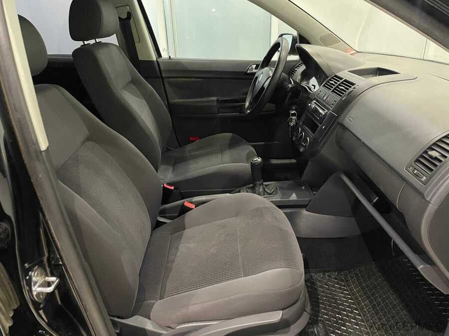 Фото Volkswagen Polo IV Рестайлинг с пробегом | №11 Фото Volkswagen Polo IV Рестайлинг с пробегом | №11