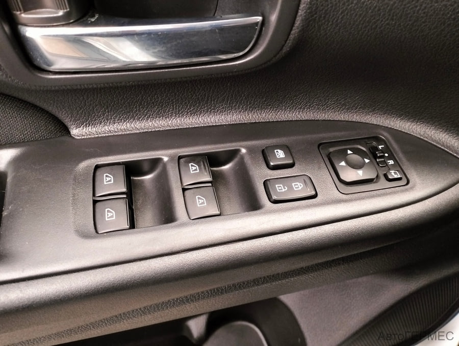 Фото MITSUBISHI Outlander III Рестайлинг 3 с пробегом | №11 Фото MITSUBISHI Outlander III Рестайлинг 3 с пробегом | №11