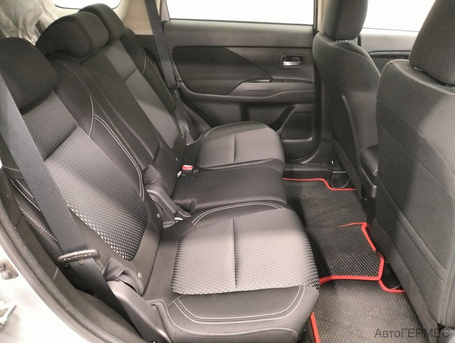 Фото MITSUBISHI Outlander III Рестайлинг 3 с пробегом | №14 Фото MITSUBISHI Outlander III Рестайлинг 3 с пробегом | №14