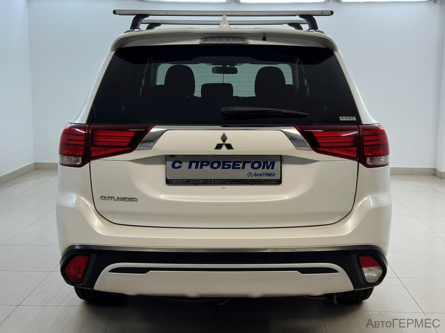 Фото MITSUBISHI Outlander III Рестайлинг 3 с пробегом | №3 Фото MITSUBISHI Outlander III Рестайлинг 3 с пробегом | №3