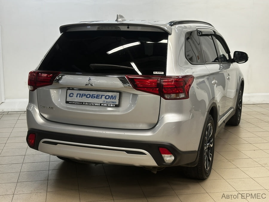 Фото MITSUBISHI Outlander III Рестайлинг 3 с пробегом | №4 Фото MITSUBISHI Outlander III Рестайлинг 3 с пробегом | №4