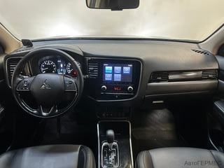 Фото MITSUBISHI Outlander III Рестайлинг 3 с пробегом Фото MITSUBISHI Outlander III Рестайлинг 3 с пробегом