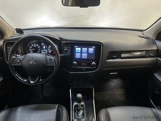 Фото MITSUBISHI Outlander III Рестайлинг 3 с пробегом Фото MITSUBISHI Outlander III Рестайлинг 3 с пробегом