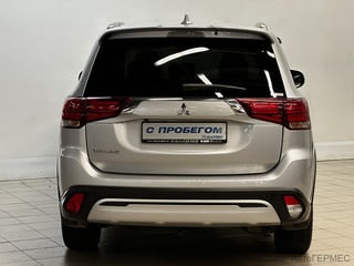 Фото MITSUBISHI Outlander III Рестайлинг 3 с пробегом Фото MITSUBISHI Outlander III Рестайлинг 3 с пробегом