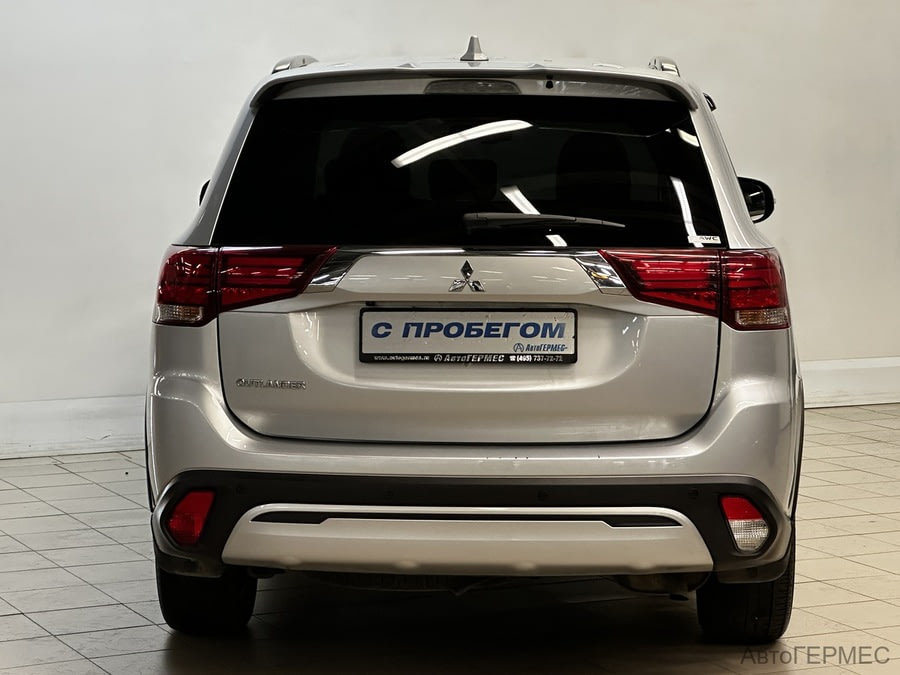 Фото MITSUBISHI Outlander III Рестайлинг 3 с пробегом | №3 Фото MITSUBISHI Outlander III Рестайлинг 3 с пробегом | №3