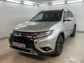 Фото MITSUBISHI Outlander III Рестайлинг 3 с пробегом
