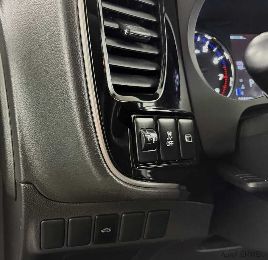 Фото MITSUBISHI Outlander III Рестайлинг 3 с пробегом | №10