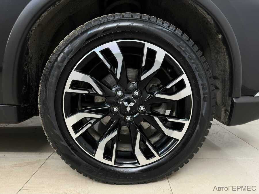 Фото MITSUBISHI Outlander III Рестайлинг 3 с пробегом | №16
