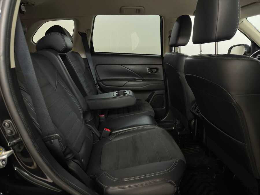 Фото MITSUBISHI Outlander III Рестайлинг 3 с пробегом | №13