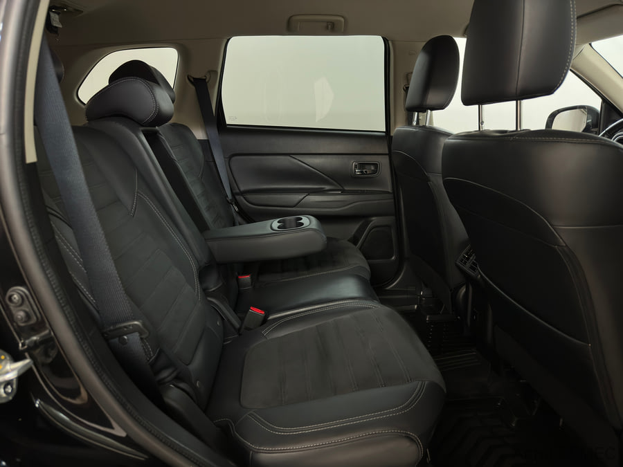 Фото MITSUBISHI Outlander III Рестайлинг 3 с пробегом | №13