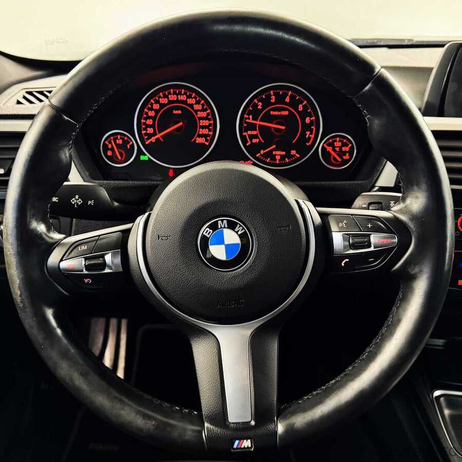 Фото BMW 3 Серия VI (F3X) с пробегом | №10