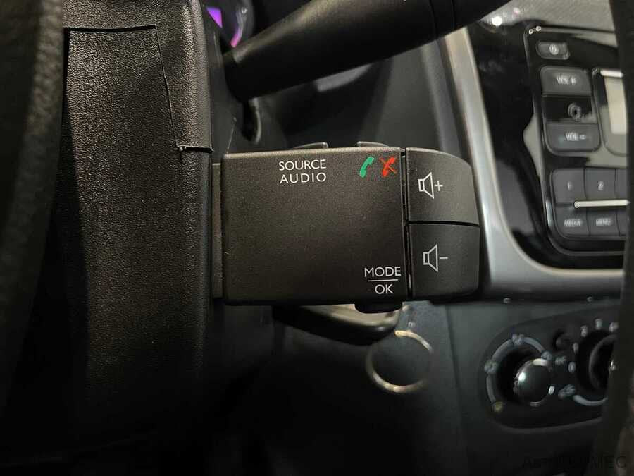 Фото RENAULT Logan II с пробегом | №11