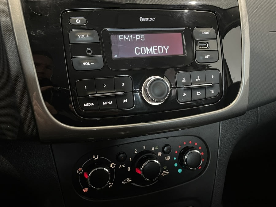 Фото RENAULT Logan II с пробегом | №7