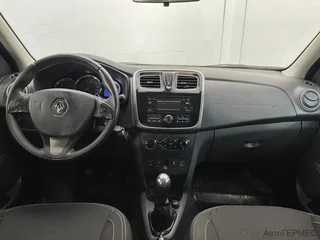 Фото RENAULT Logan II с пробегом