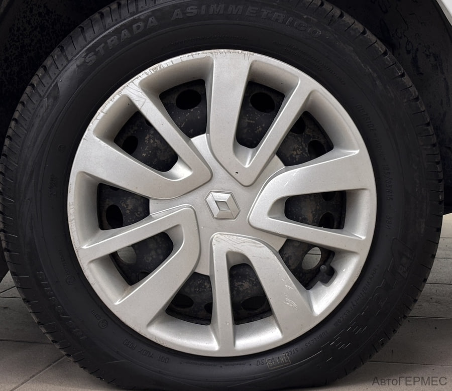 Фото RENAULT Logan II Рестайлинг с пробегом | №13 Фото RENAULT Logan II Рестайлинг с пробегом | №13