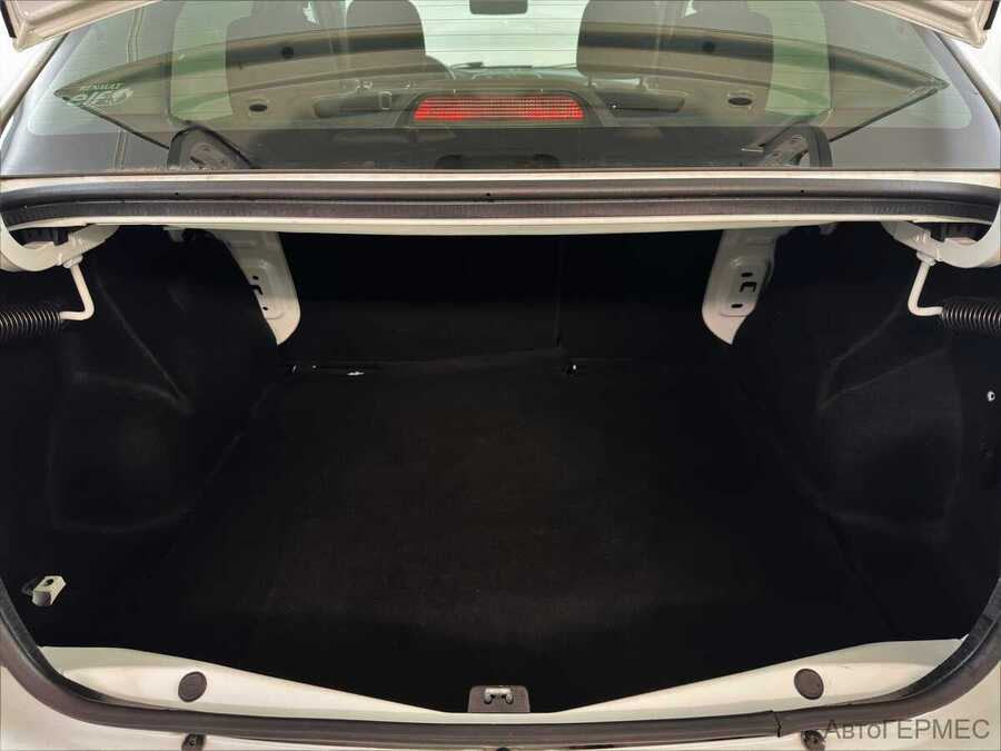 Фото RENAULT Logan II Рестайлинг с пробегом | №11