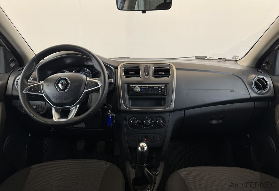 Фото RENAULT Logan II Рестайлинг с пробегом | №5 Фото RENAULT Logan II Рестайлинг с пробегом | №5
