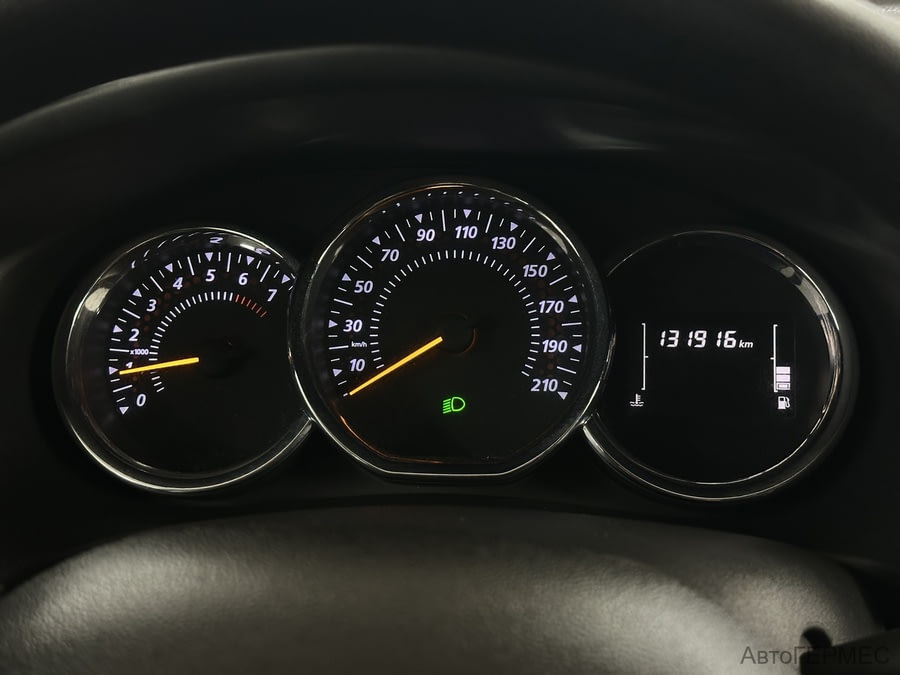 Фото RENAULT Logan II Рестайлинг с пробегом | №6