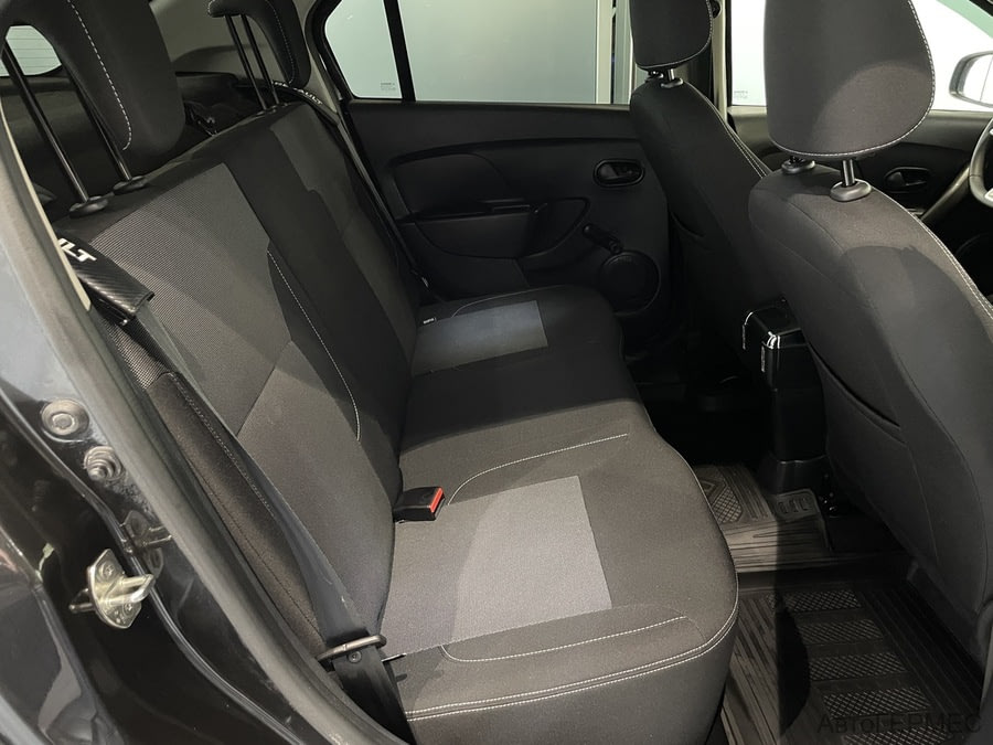 Фото RENAULT Logan II Рестайлинг с пробегом | №16