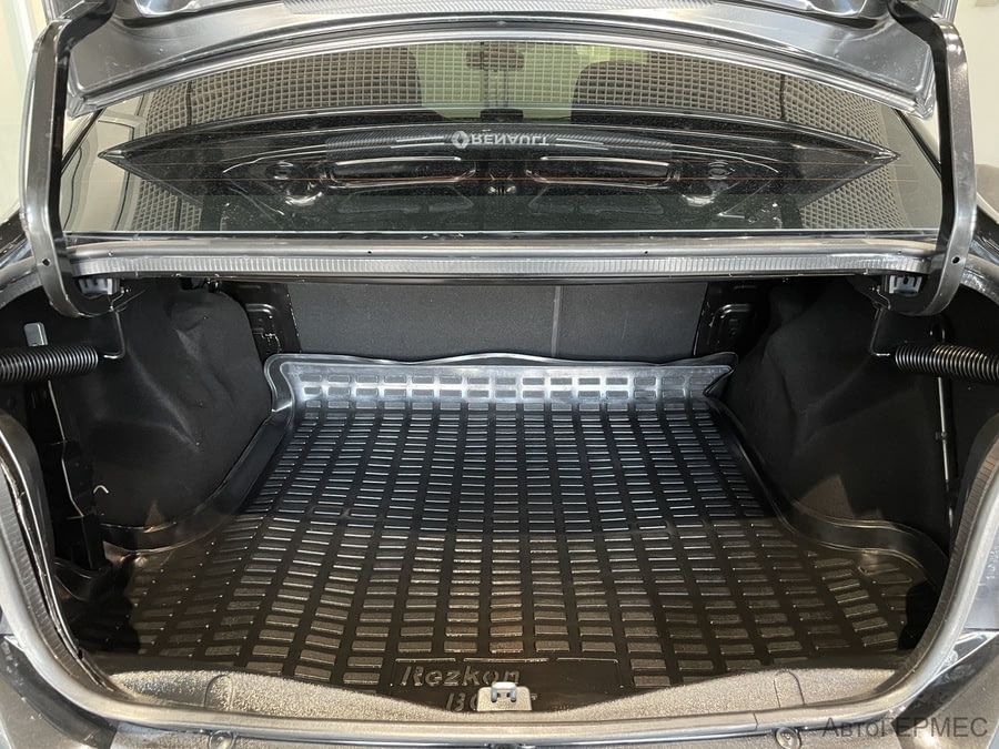 Фото RENAULT Logan II Рестайлинг с пробегом | №17