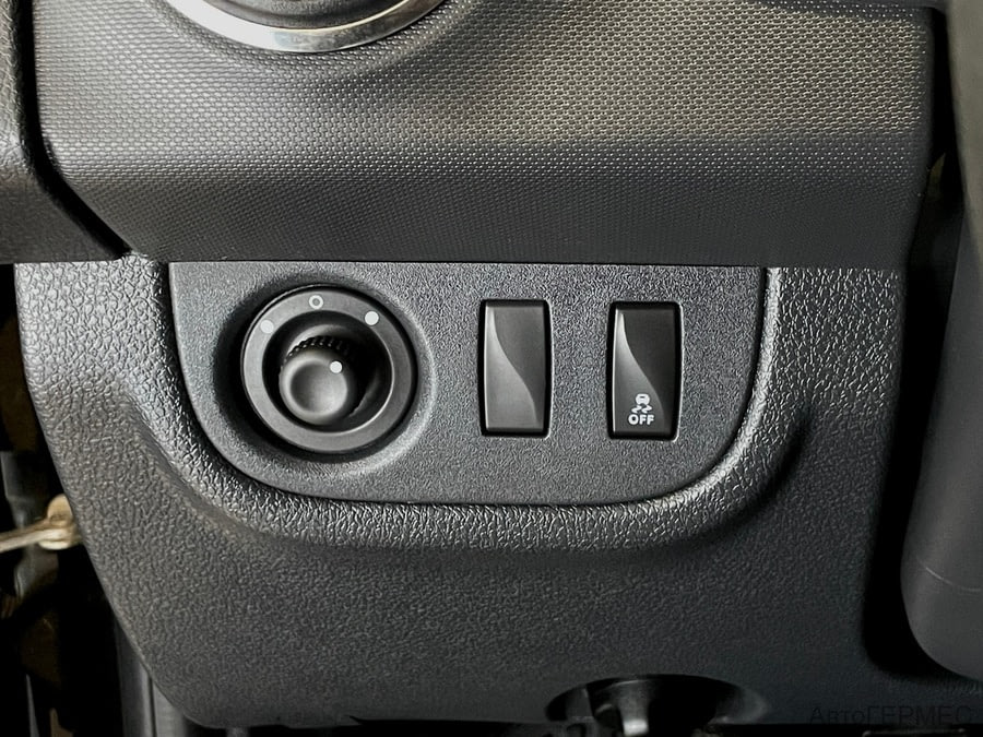 Фото RENAULT Logan II Рестайлинг с пробегом | №11