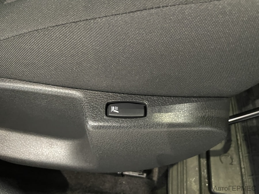 Фото RENAULT Logan II Рестайлинг с пробегом | №11