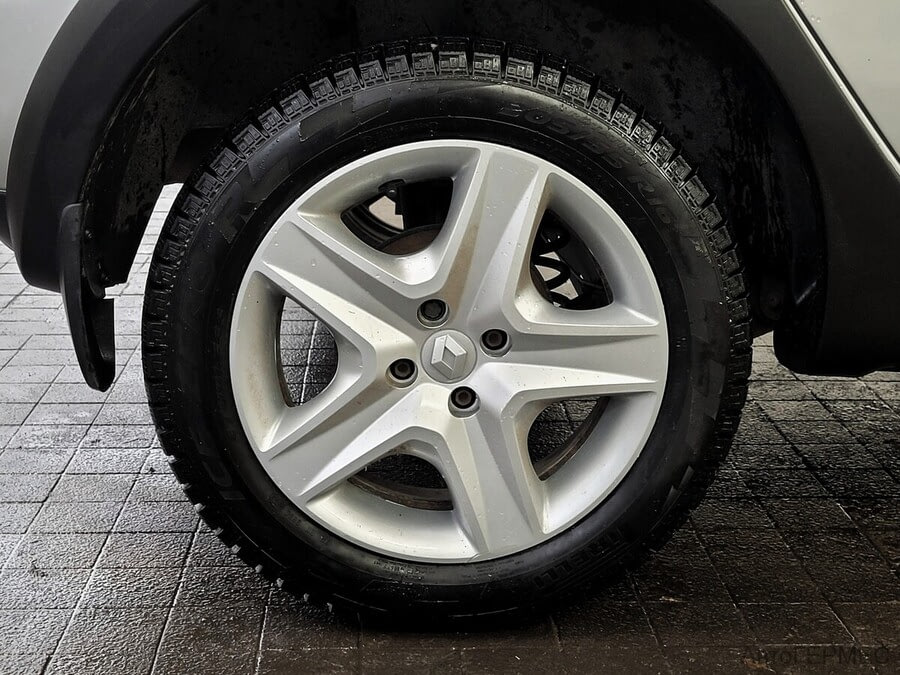 Фото RENAULT Sandero II с пробегом | №16 Фото RENAULT Sandero II с пробегом | №16