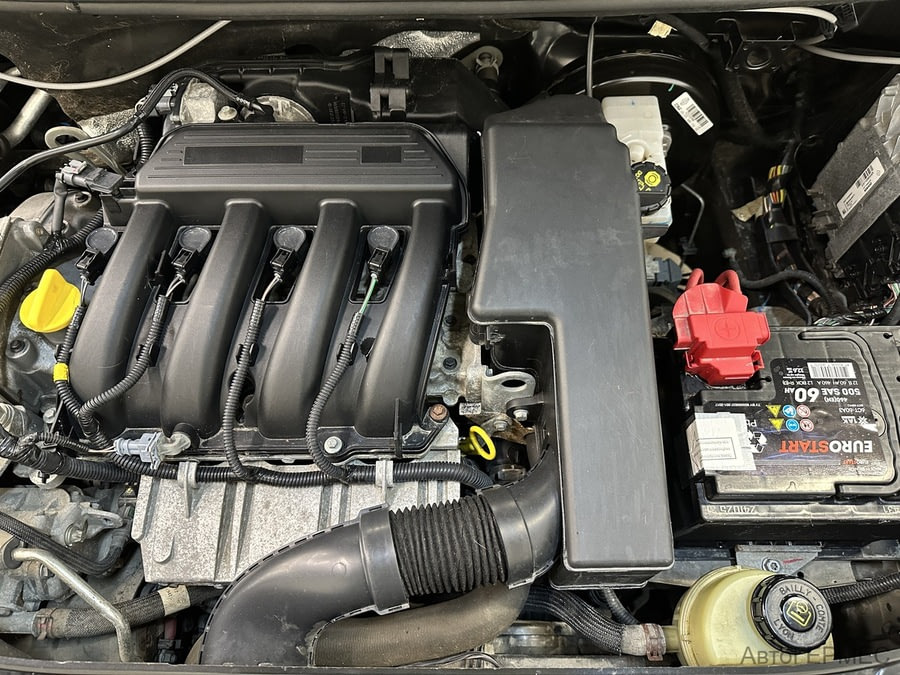 Фото RENAULT Sandero II с пробегом | №16