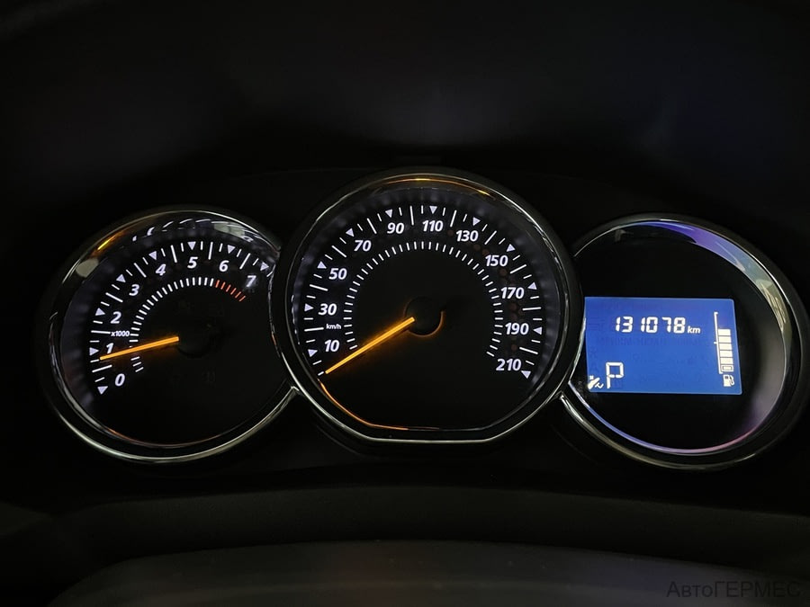 Фото RENAULT Sandero II с пробегом | №6