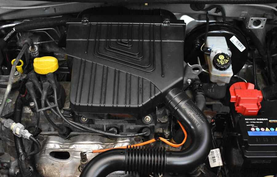 Фото RENAULT Sandero II с пробегом | №13 Фото RENAULT Sandero II с пробегом | №13