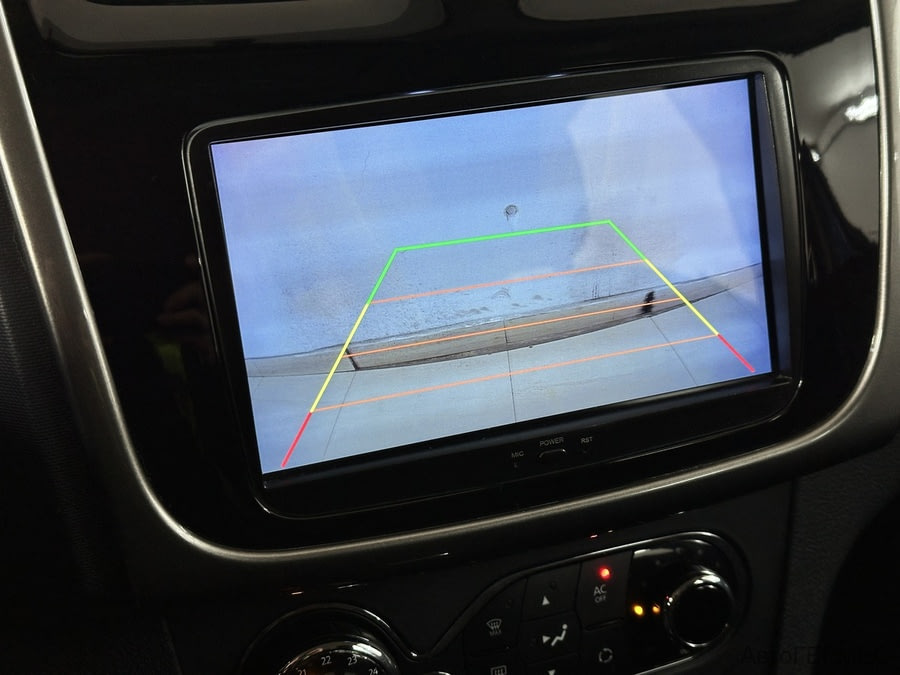 Фото RENAULT Sandero II с пробегом | №8 Фото RENAULT Sandero II с пробегом | №8