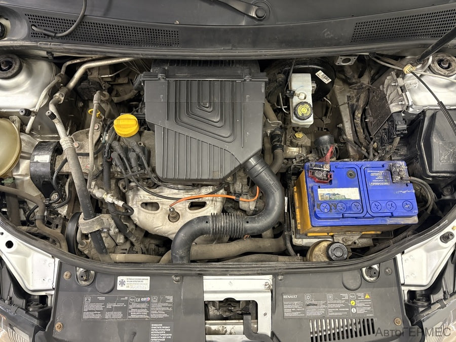 Фото RENAULT Sandero II с пробегом | №13