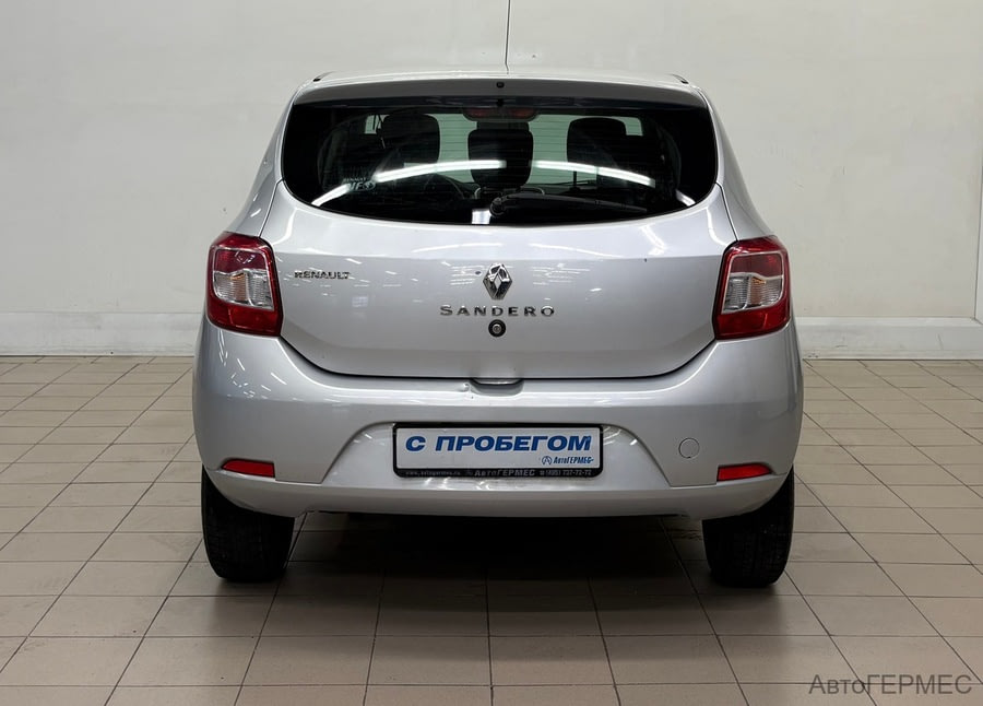 Фото RENAULT Sandero II с пробегом | №3