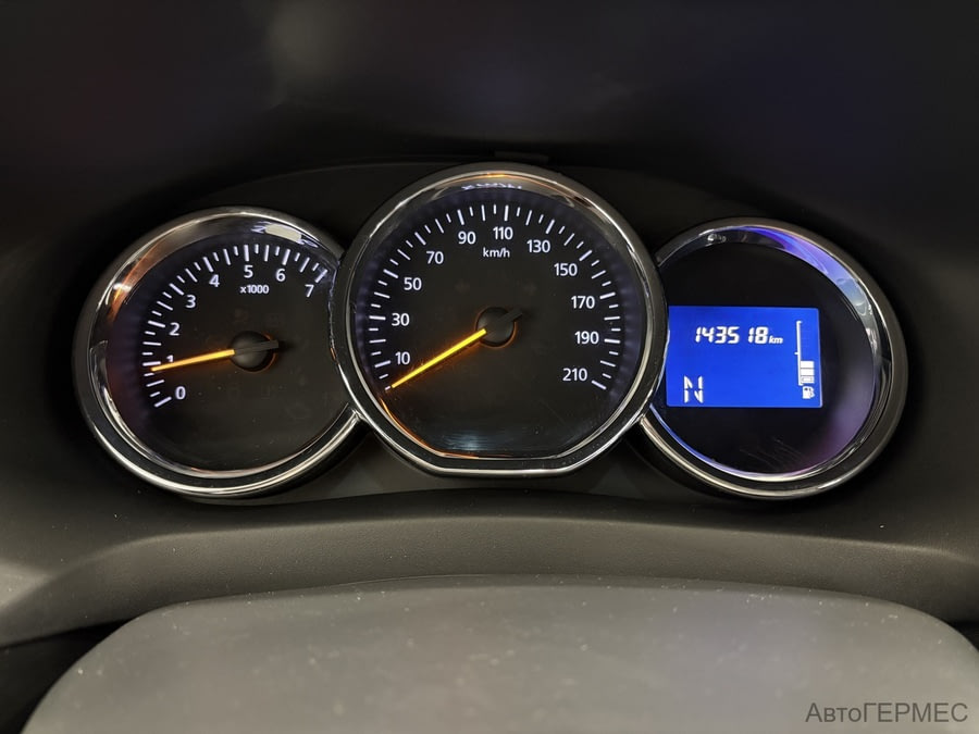 Фото RENAULT Sandero II с пробегом | №6