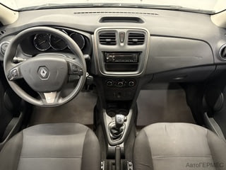 Фото RENAULT Sandero II с пробегом