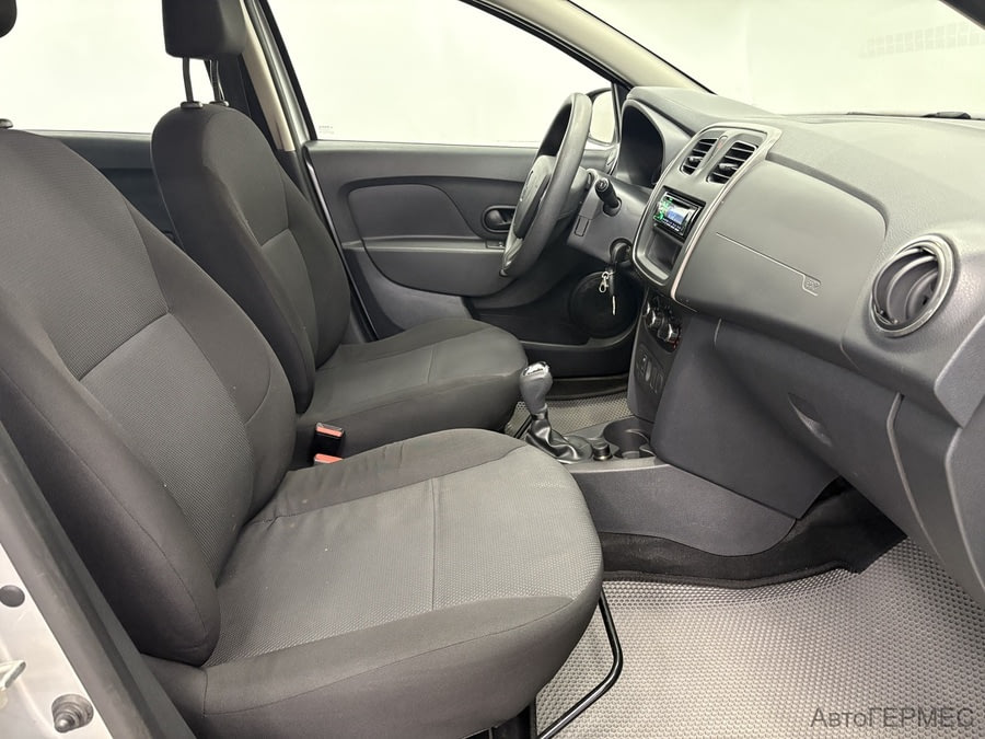 Фото RENAULT Sandero II с пробегом | №10