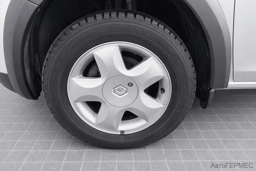 Фото RENAULT Sandero II с пробегом | №14