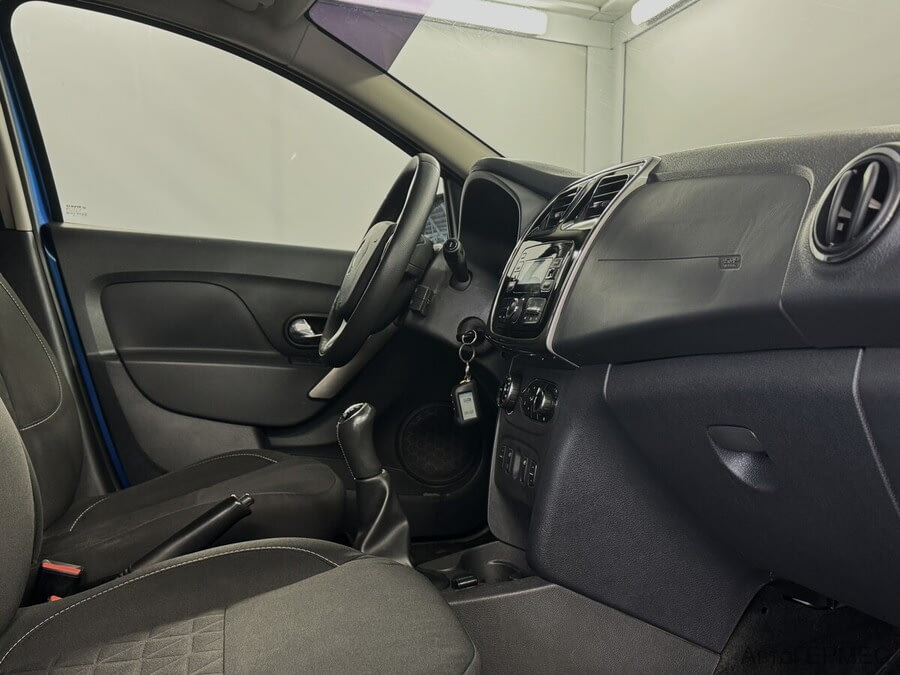 Фото RENAULT Sandero II с пробегом | №11