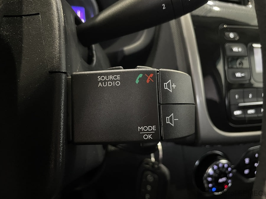 Фото RENAULT Sandero II с пробегом | №10