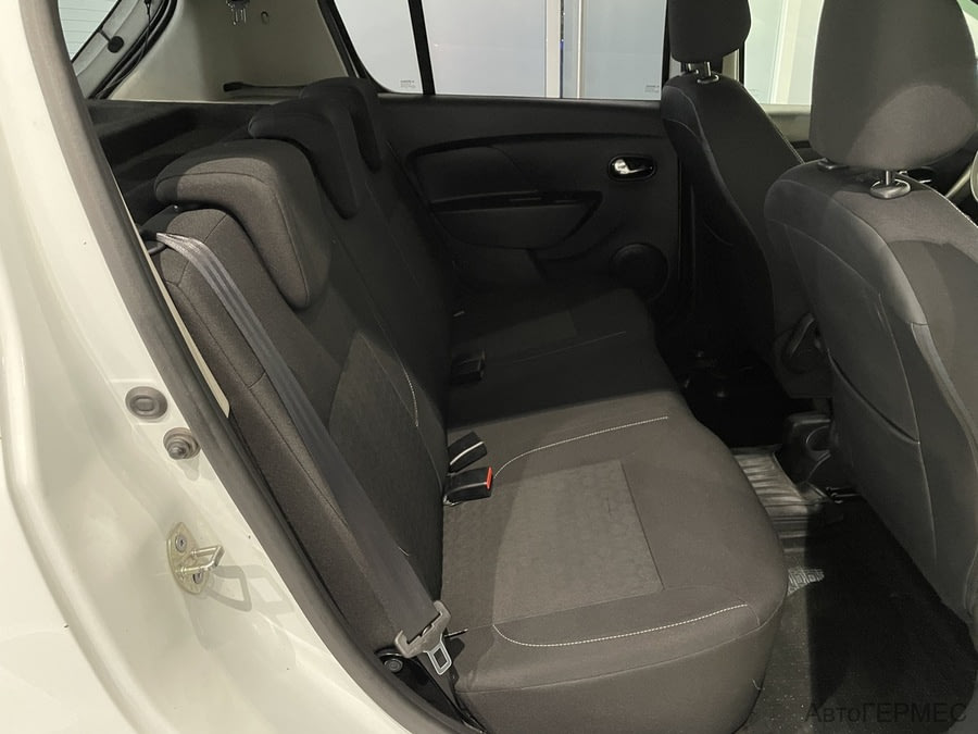 Фото RENAULT Sandero II с пробегом | №14