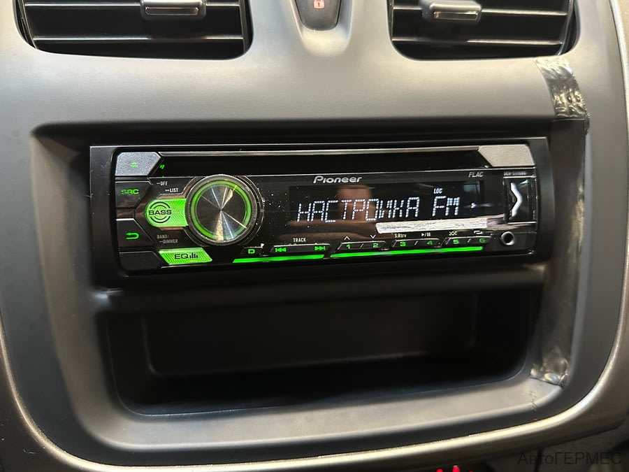 Фото RENAULT Sandero II с пробегом | №8