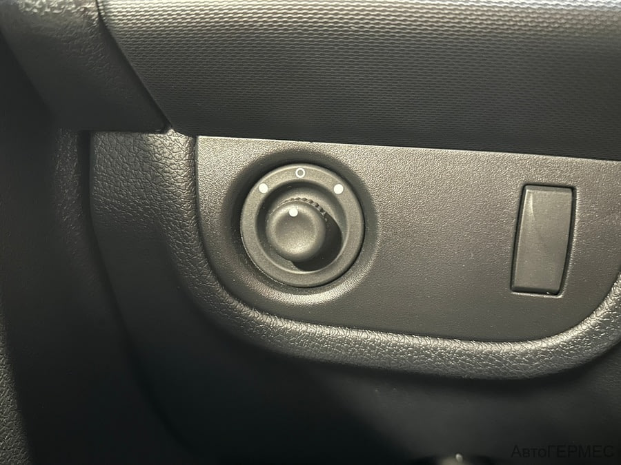 Фото RENAULT Sandero II с пробегом | №9