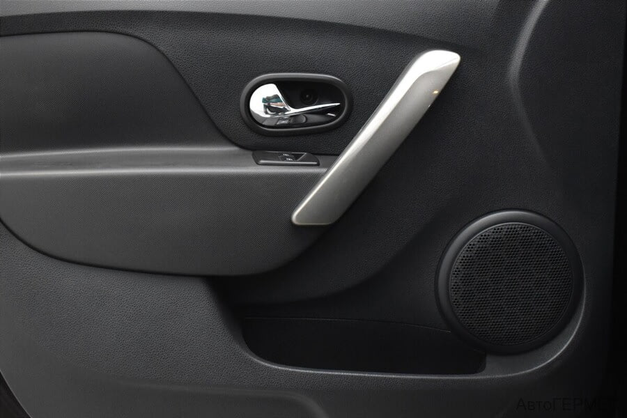 Фото RENAULT Sandero II с пробегом | №11