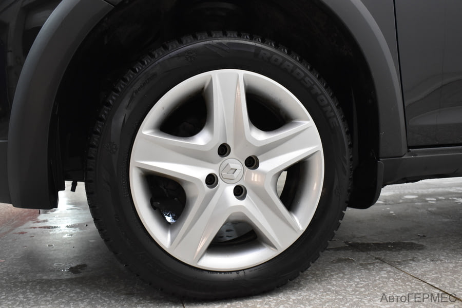 Фото RENAULT Sandero II с пробегом | №16