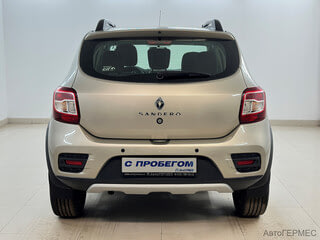 Фото RENAULT Sandero II Рестайлинг с пробегом Фото RENAULT Sandero II Рестайлинг с пробегом
