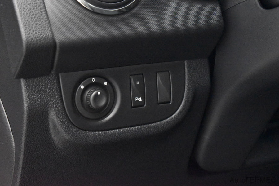 Фото RENAULT Sandero II Рестайлинг с пробегом | №10