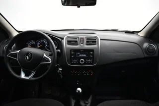 Фото RENAULT Sandero II Рестайлинг с пробегом