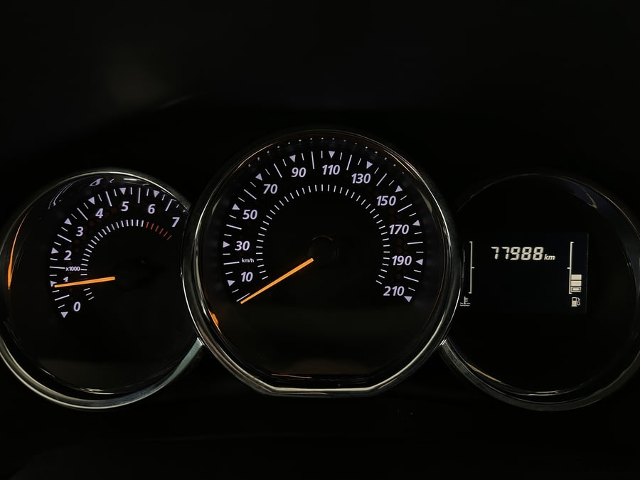 Фото RENAULT Sandero II Рестайлинг с пробегом | №6