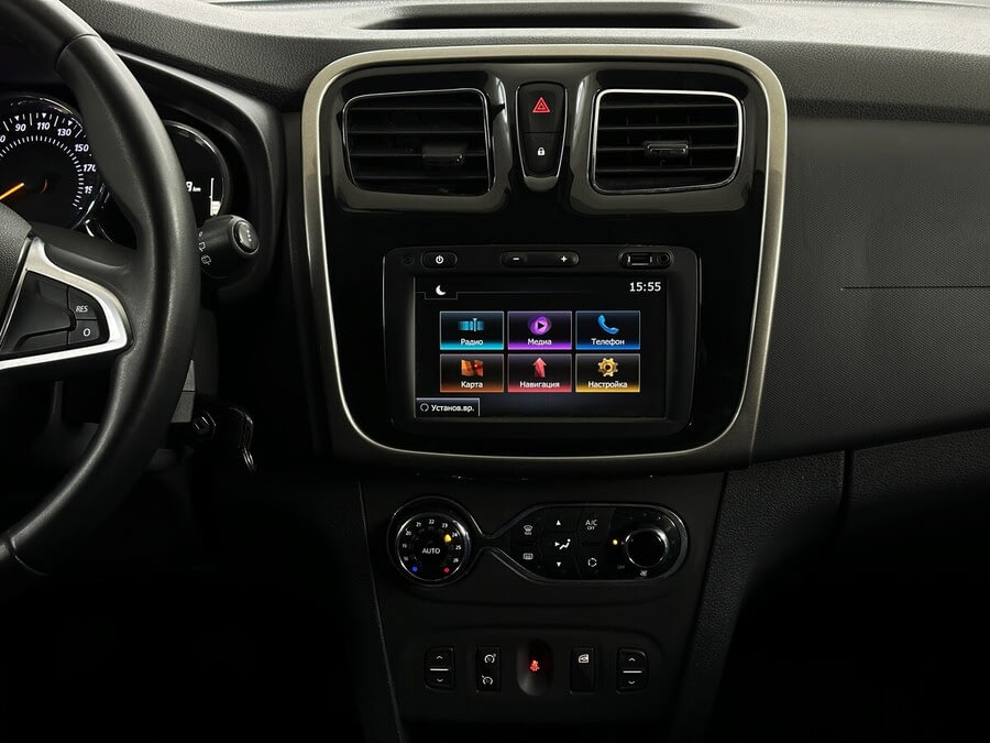 Фото RENAULT Sandero II Рестайлинг с пробегом | №7